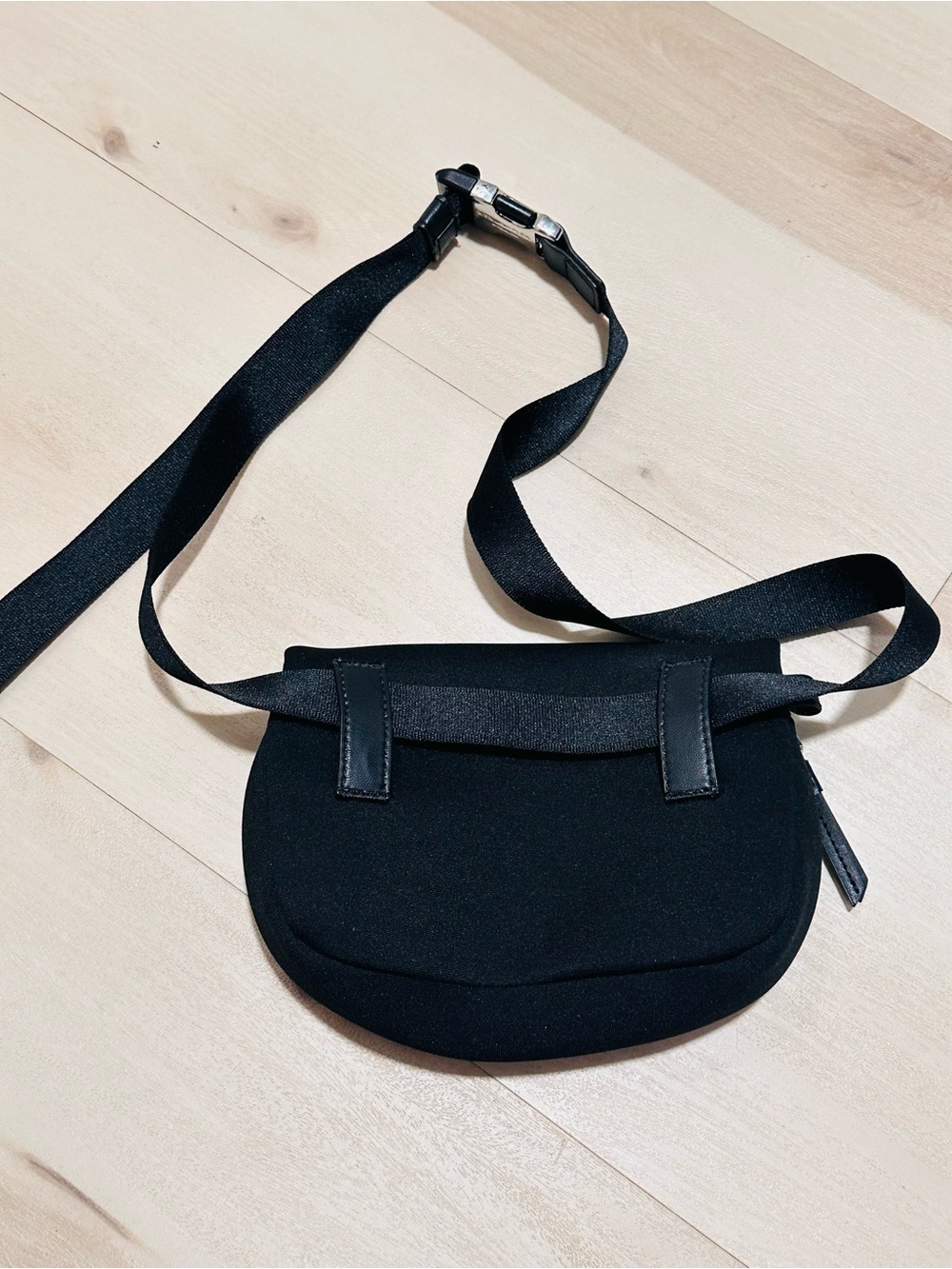 Athleta Revive Convertible Crossbody Waistbag Commuting work NO strap handles - Picture 14 of 15
